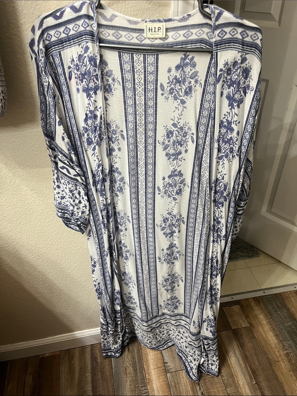 h.i.p. White and Blue Floral Stripe Kimono Duster